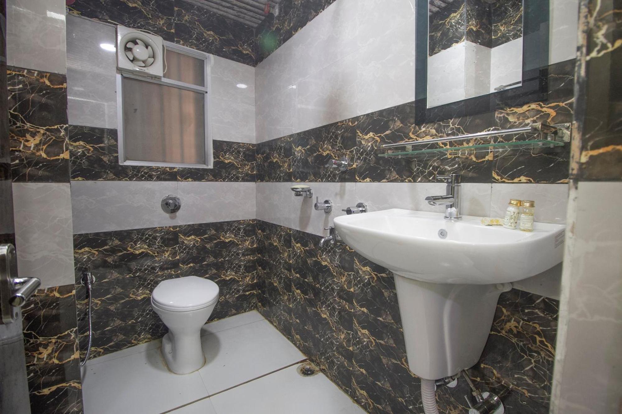 Capital O Stay In Koch Bihar Ngoại thất bức ảnh